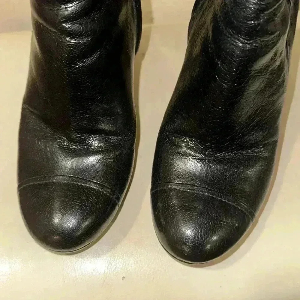 Prada ankle boots size 37. Size 6.5 - Picture 9 of 9